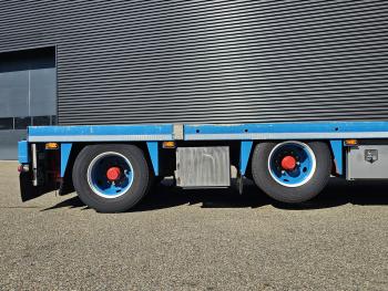 R520 V8 8x2/6 / HMF 70 tm + JUMBO AANHANGER